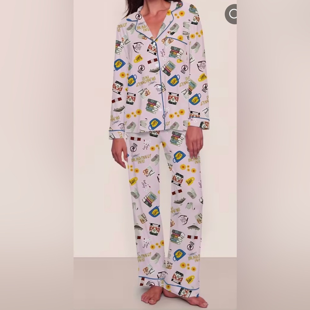 Gilmore girls sleepwear/ pajamas .. Gilmore girls series themed set.(Medium) NEW